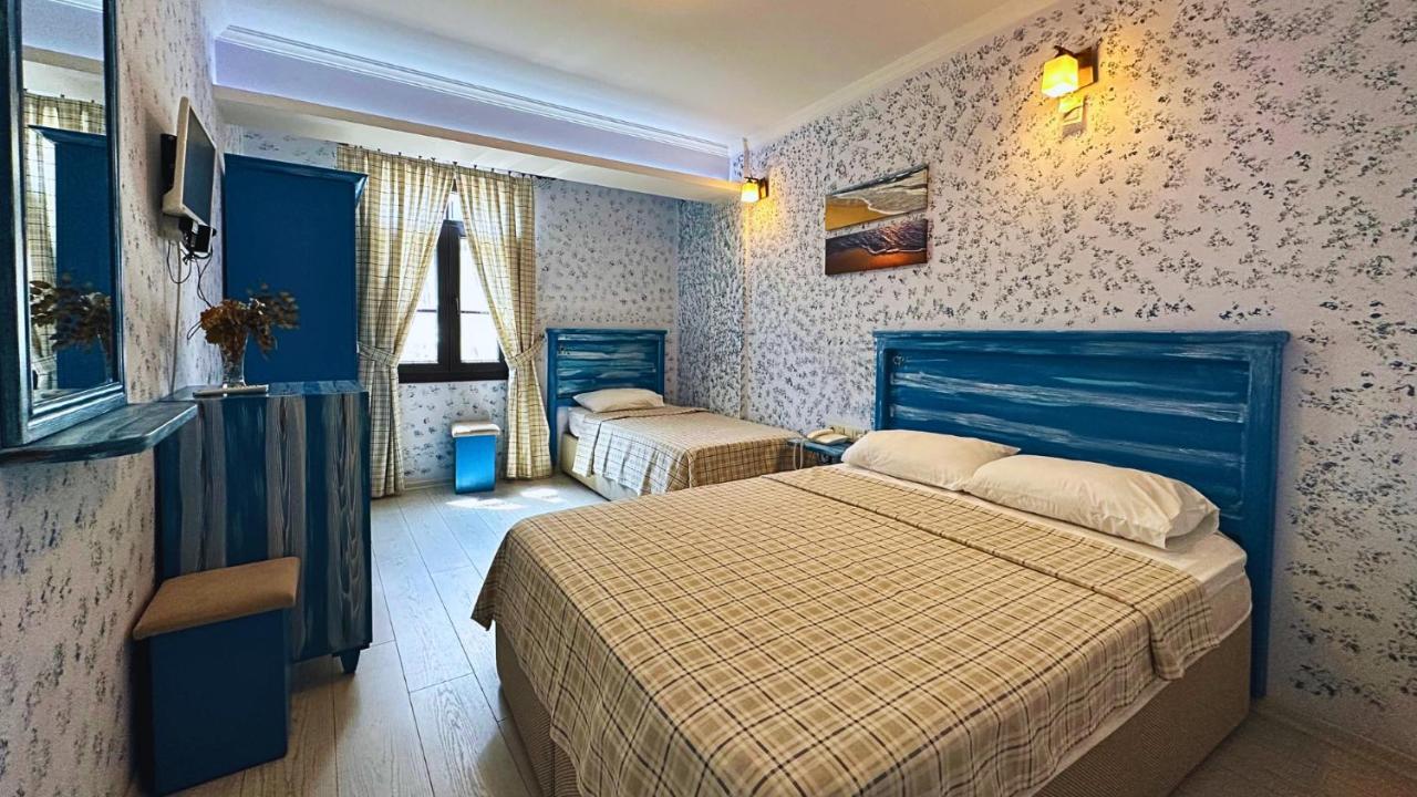 Mai̇ Hotel Çeşme Esterno foto