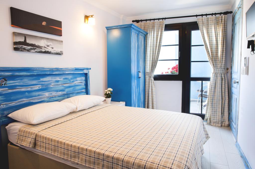 Mai̇ Hotel Çeşme Esterno foto