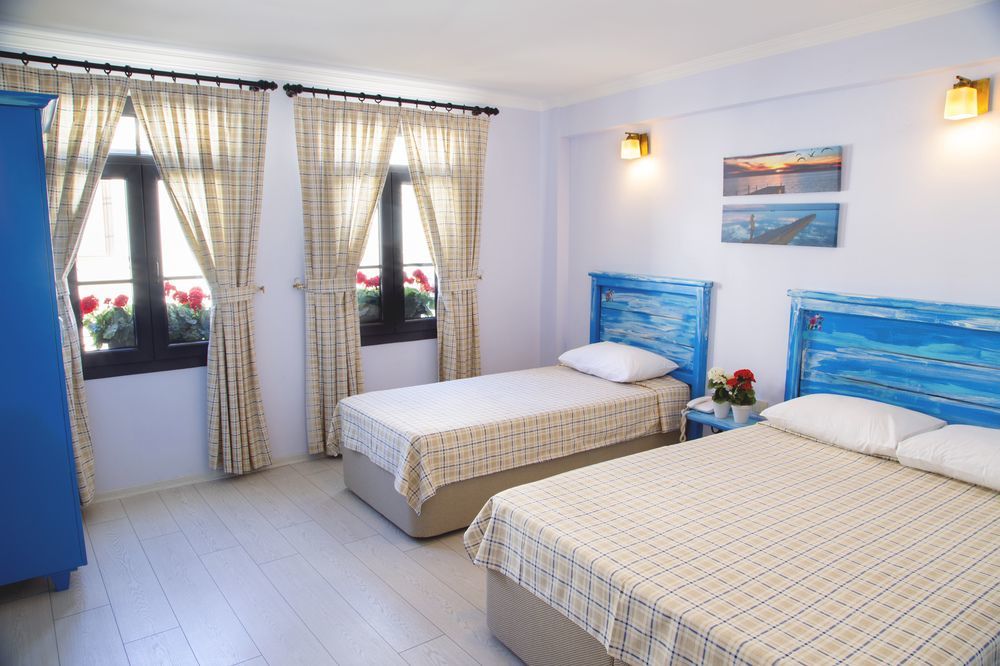 Mai̇ Hotel Çeşme Esterno foto